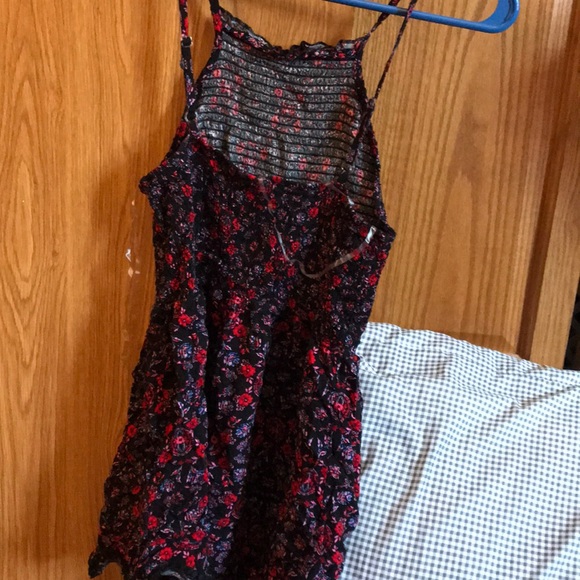 Romper - Picture 3 of 4